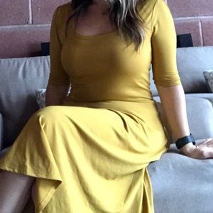 LulaRoe Mustard 3/4 sleeve dress.